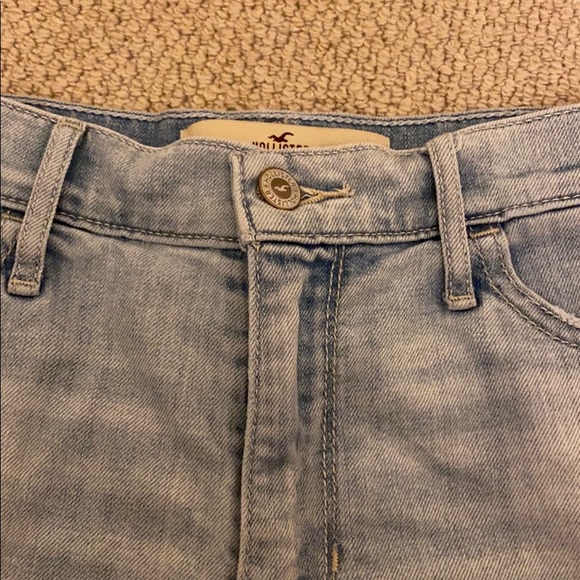 Jean shorts- light wash - Picture 2 of 3